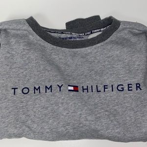 Tommy Hilfiger grey sweatshirt